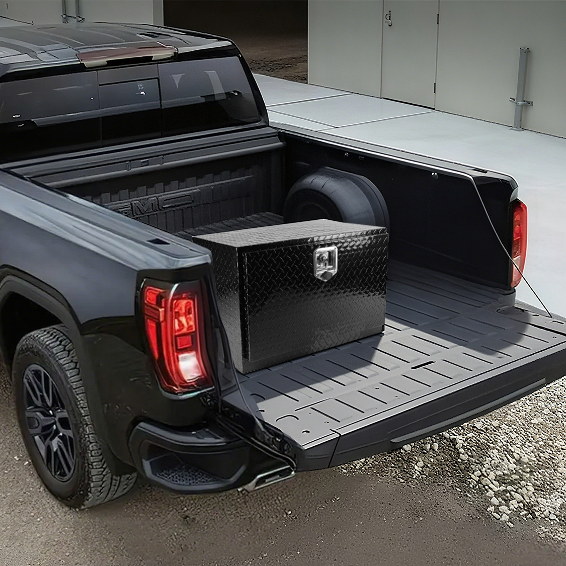 30 inch Truck Tool Box 30"×17"×18" Aluminum Stripes Plated Tool Box with Lock and Keys Black