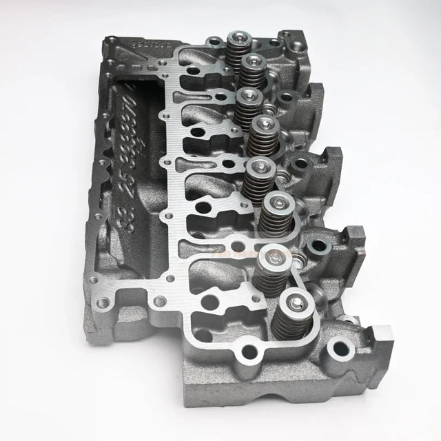 Cylinder Head 3802339 Cummins 4BTエンジンに適合します