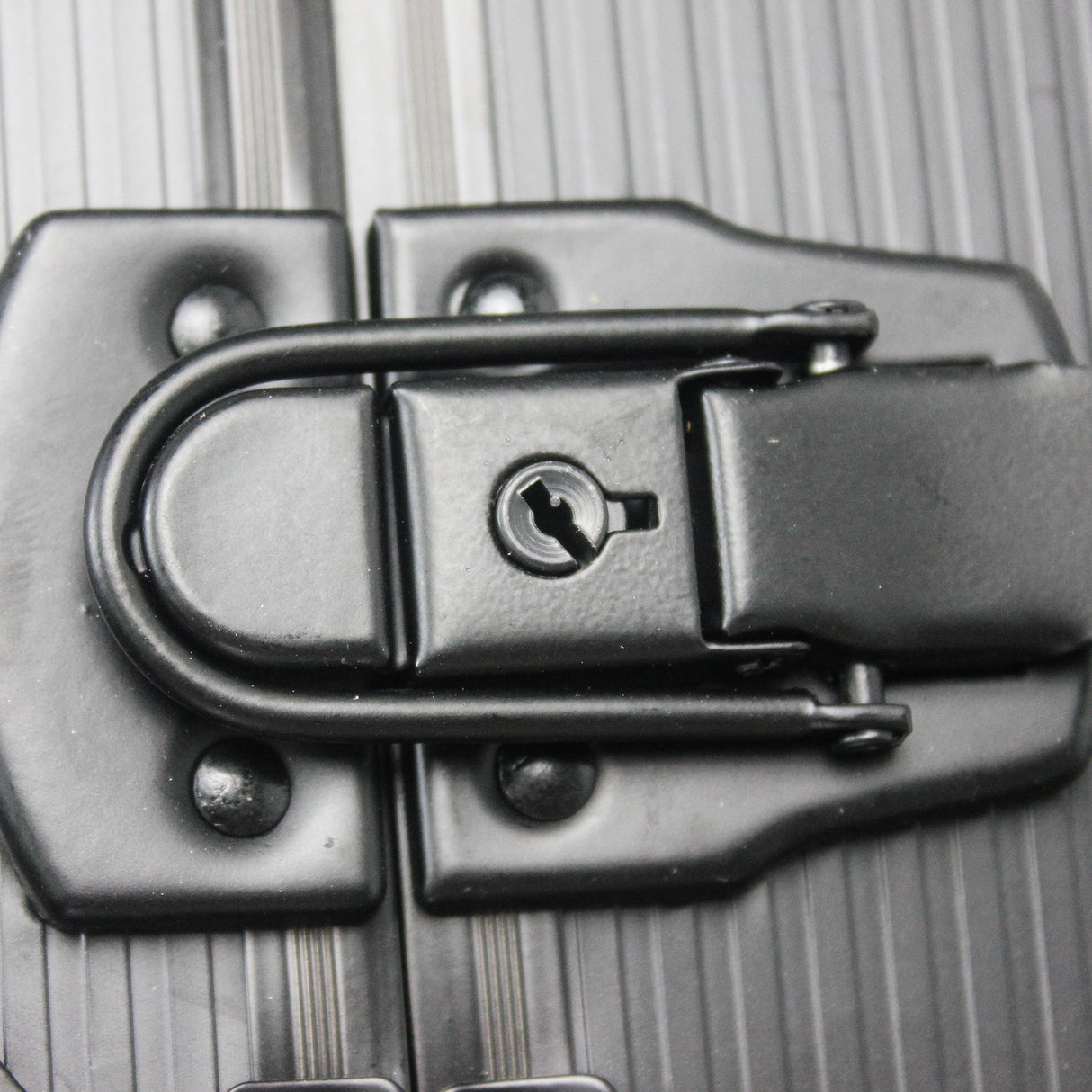 Black Hand Tool Box with 4 Layers of Toolset and Wheels - Fab Heavy Parts