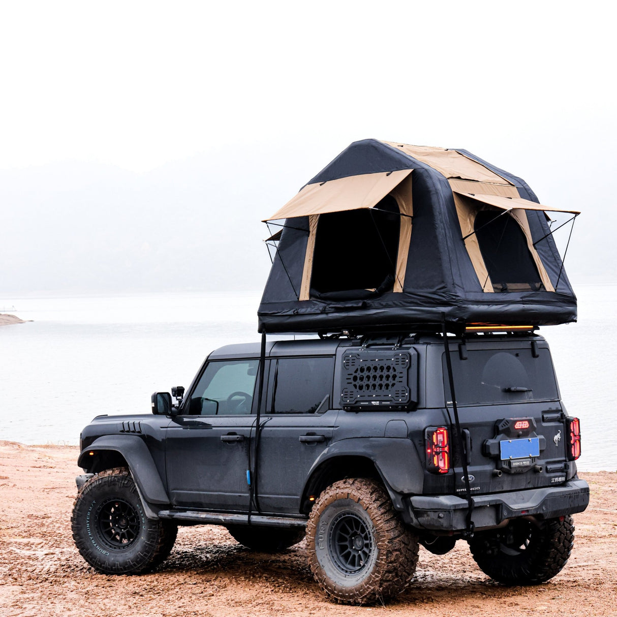 Foldable 2 - 3 People Amphibious Inflatable Car Roof Top Tent Glamping Camping Tent for SUV Truck (Without Ladder) - Fab Heavy Parts