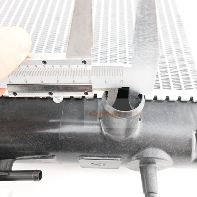 Radiator 1E103-72060 Fits for Kubota D902