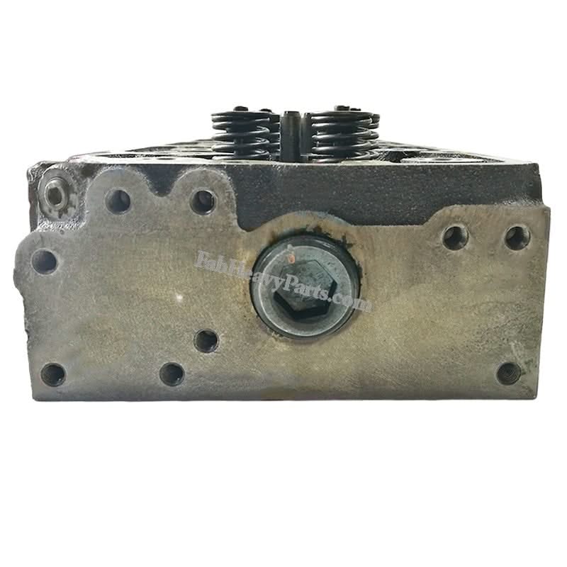 Kubota V2607 V2607-DI-T V2607-T Engine Cylinder Head Assembly Complete - Fab Heavy Parts