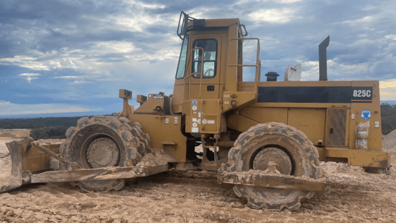 Cat 825C Data - Fab Heavy Parts