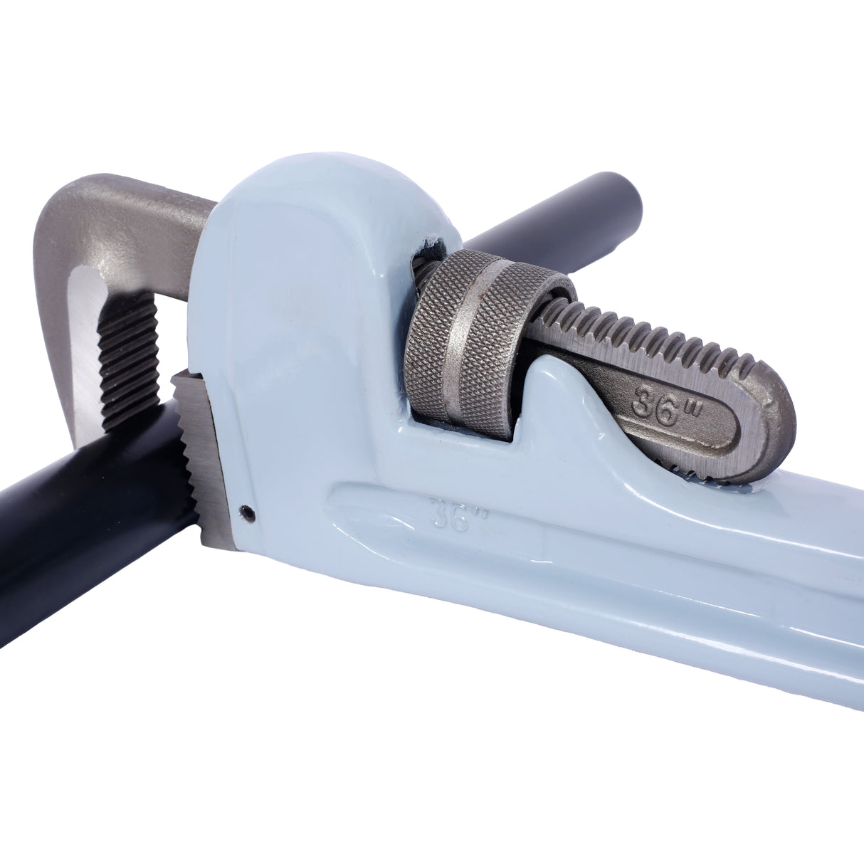 36 inch Aluminum Straight Pipe Wrench Heavy Duty Plumbers Easy to Carry Hangable Design