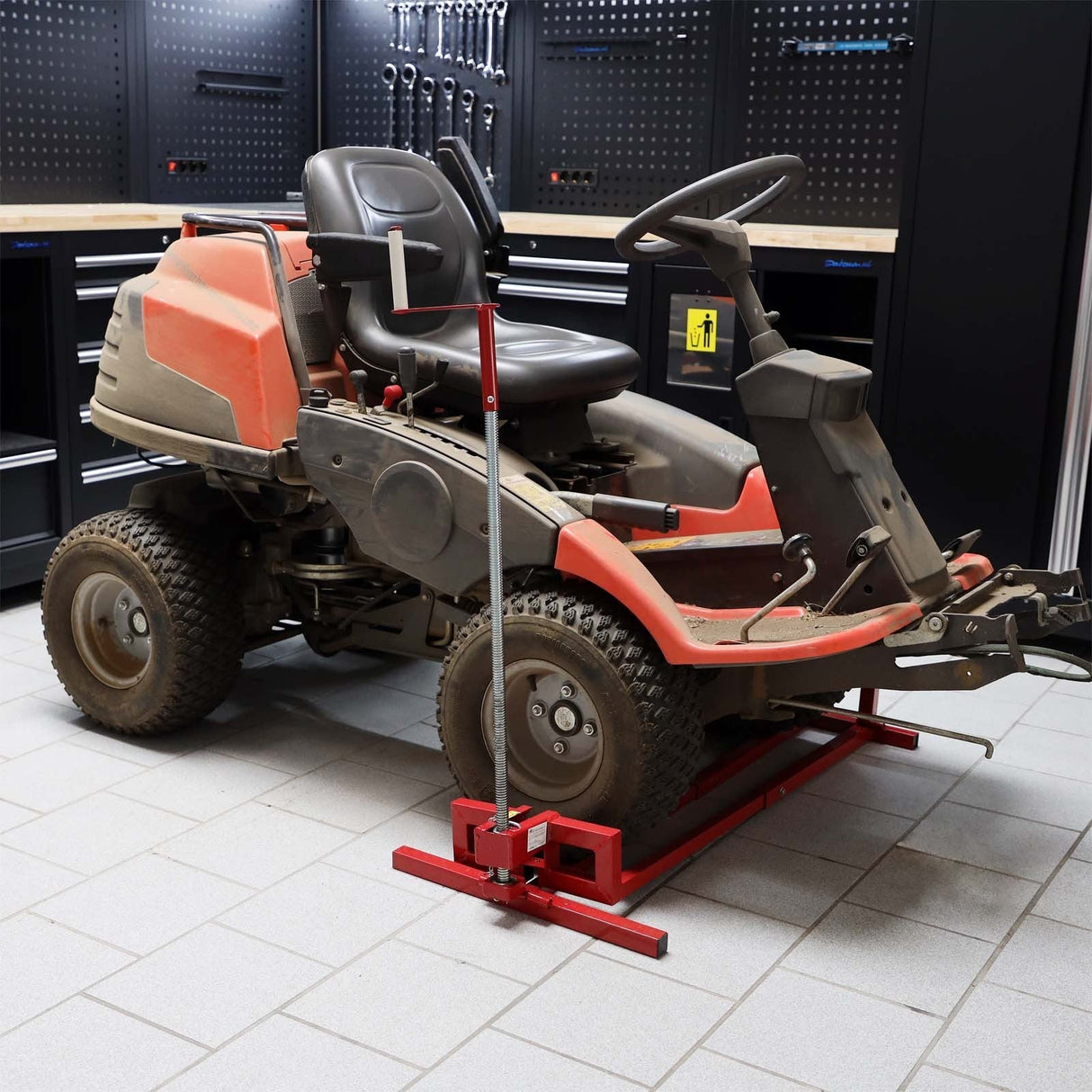Easy Mower Lift 800 Lbs Capacity Ride - on Cleaning Aid + 45° Tilt Adjustable - Red - Fab Heavy Parts