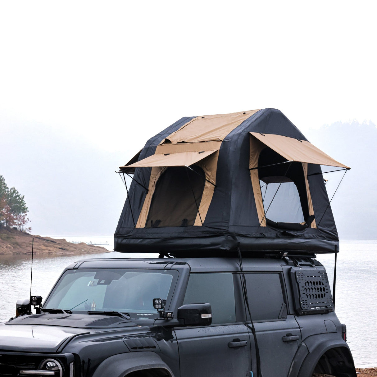 Foldable 2 - 3 People Amphibious Inflatable Car Roof Top Tent Glamping Camping Tent for SUV Truck (Without Ladder) - Fab Heavy Parts