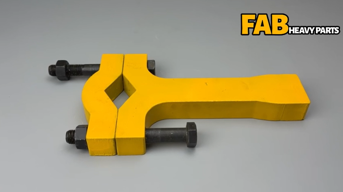 Exchange Cylinder Seal Kit Tool Wrench Adjustable Hydraulic Cylinder Wrench Spanner for Excavators Weight 6T-20T, Length 14.96"