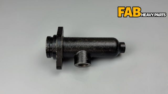 Brake Master Cylinder 1613986M4 for Massey Ferguson Tractor 2620 2625 2720 3050 3060 3085 3115 3120