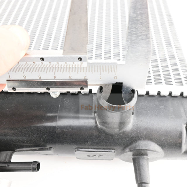 Radiator 1E103-72060 Fits for Kubota D902