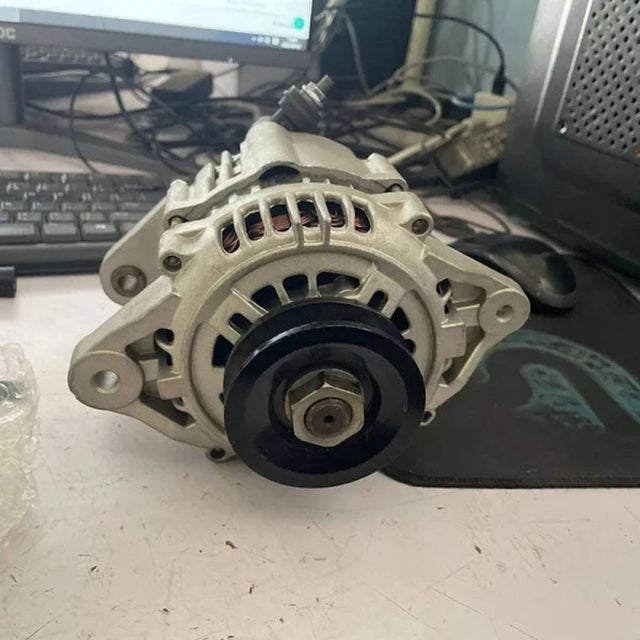 Alternateur 12V EA00000150A pour Branson Tracteur 6530CN 8050