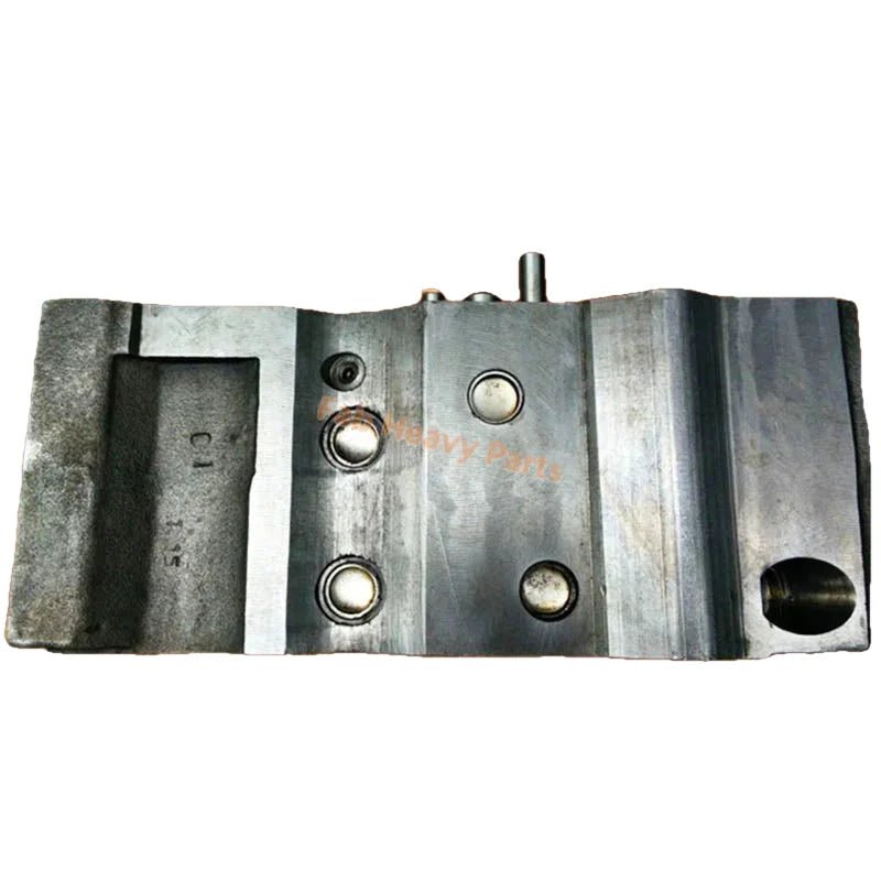 Bare Cylinder Head Fits for Komatsu Engine 6D170 - Fab Heavy Parts