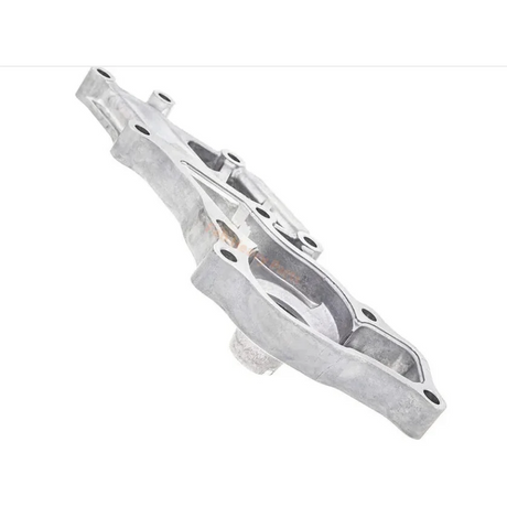 Vesipumppu AM134586 Sopii John Deere 777 797 X475 X485 X575 X585 X700 X710 X720 X724 X728 X729 X730 X734 X738 X739 traktoriin